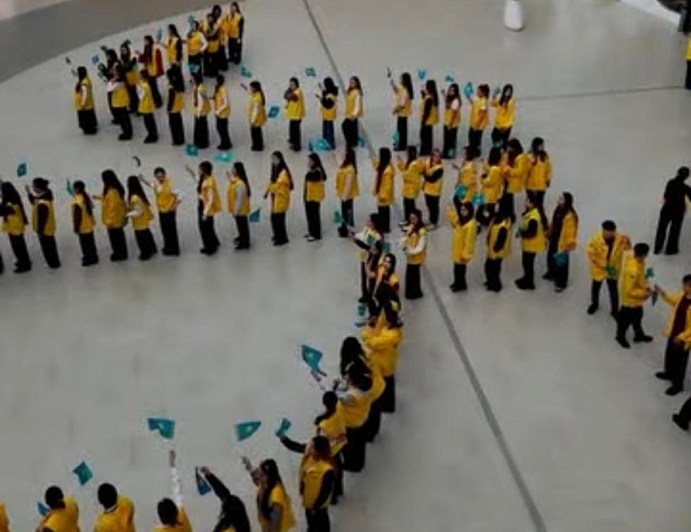 Студенты ВКГК имени Абая поддерживают Новую Конституцию!