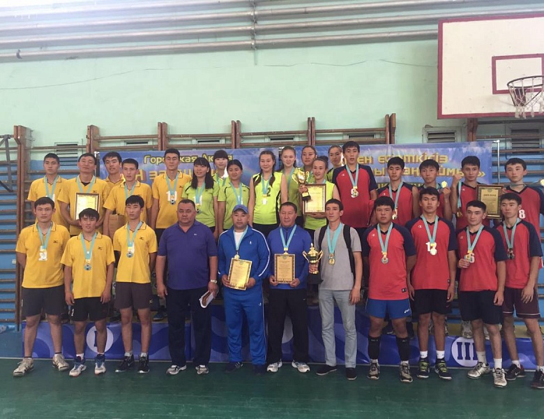 2016-2017 ученбный год. 1- место по волейболу среди колледжей ВКО