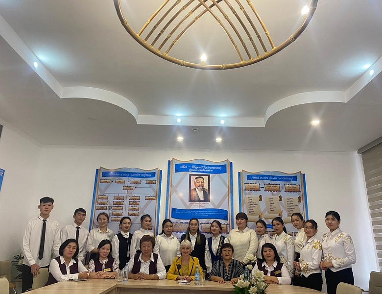 Очередная встреча «Ай қонағы» в колледже