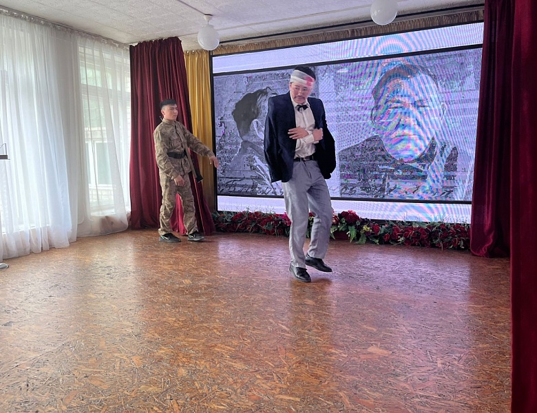 Внутриколледжное внеклассное мероприятие  «Дәуірдің жарық жұлдызы»