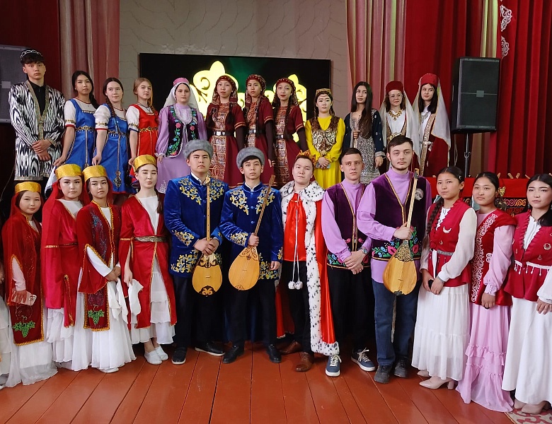 Под единым шаныраком