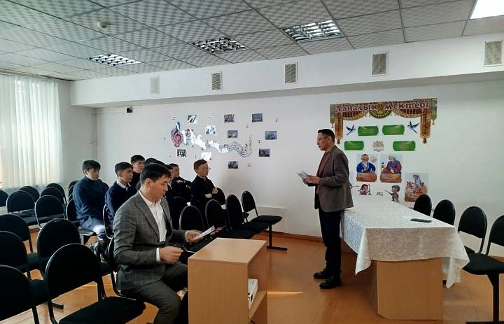 Профориентационный тур по школам области