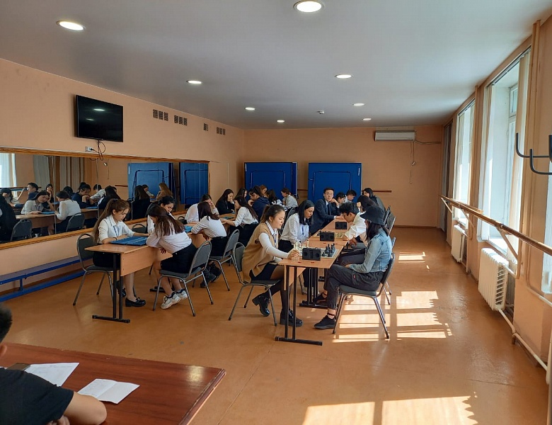 Внутриколледжный турнир по настольным играм «Тоғызқұмалақ» и «Шахматы»