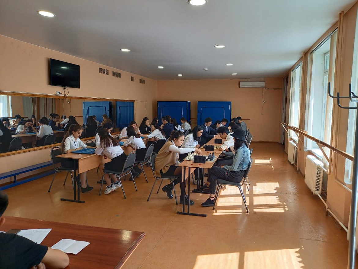 Внутриколледжный турнир по настольным играм «Тоғызқұмалақ» и «Шахматы»