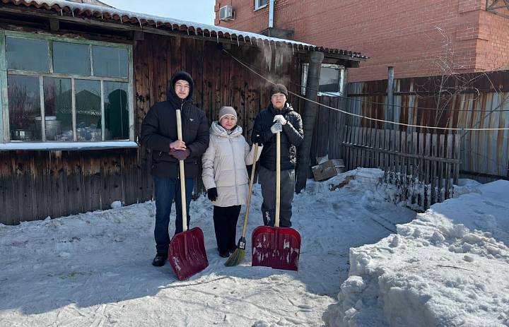 Волонтерская помощь ветерану труда