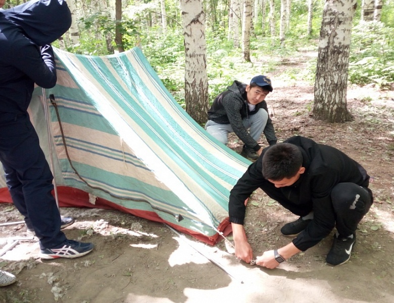 Туристические походы. Установка палатки