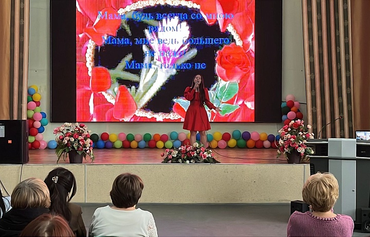 Волонтёрская акция «Дарим женщинам улыбку!»