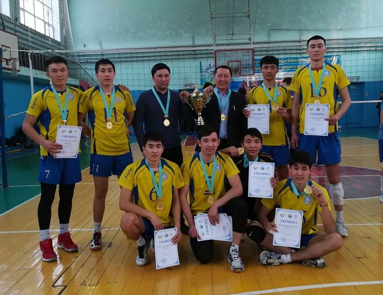2017-2018 ученбный год. 1- место по волейболу среди юношей колледжей ВКО