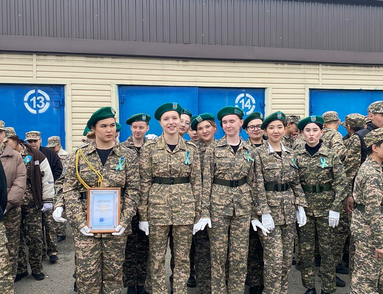  Строевой и песенный конкурс клубов «Жас сарбаз»