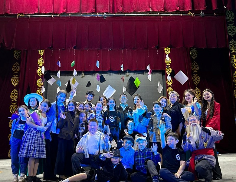 И вновь театр!