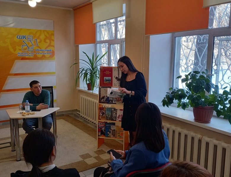 Участие в круглом столе «Тұлпар: Уақыт пен Кеңістік»