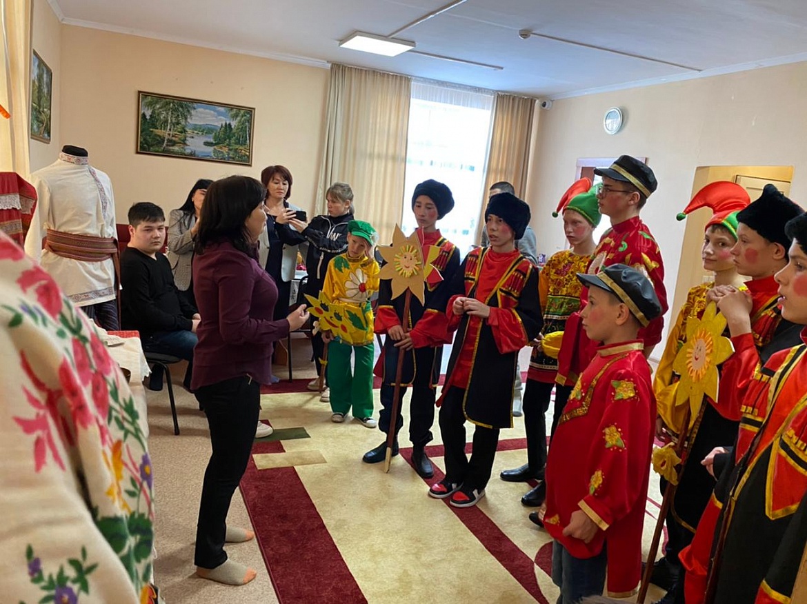 Праздничный вечер в детском доме «Үміт»