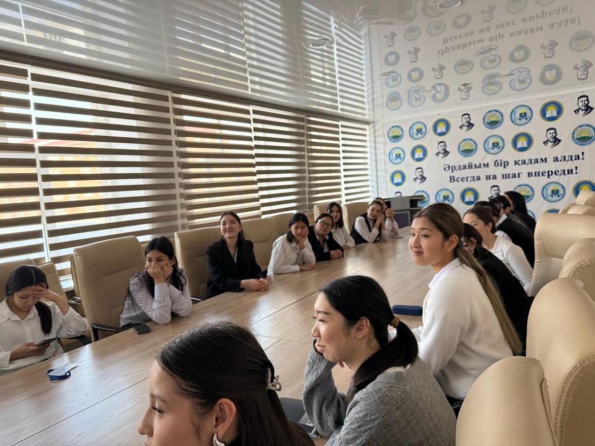 Круглый стол «Удивительные литературные открытия»