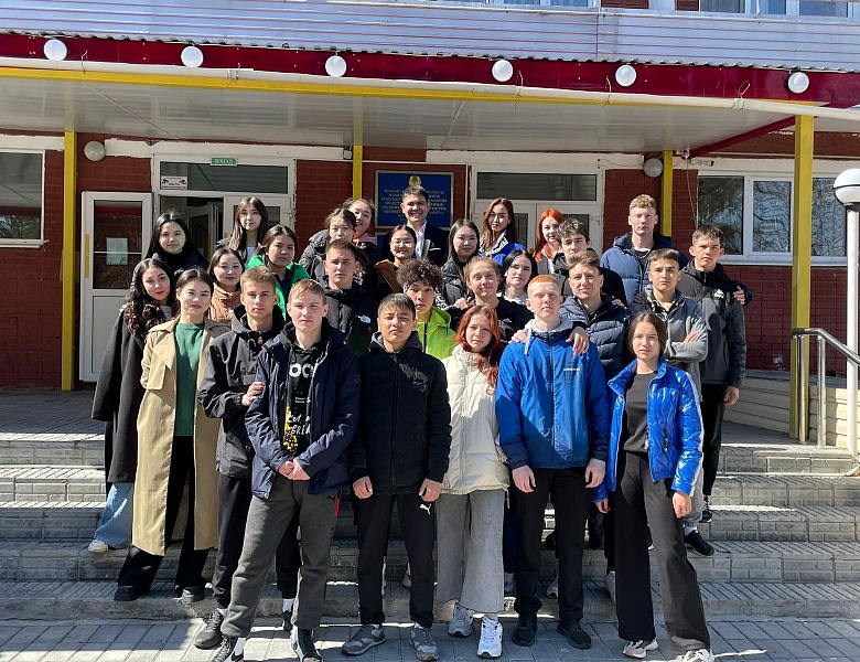 Акция «100 добрых дел» для пожилых людей