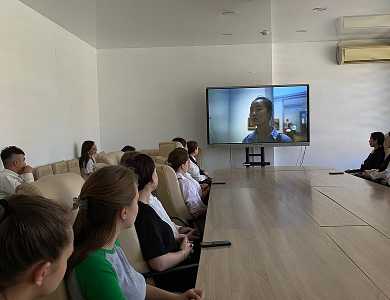 Встреча с Волонтерами мирового движения «Inner Pis»