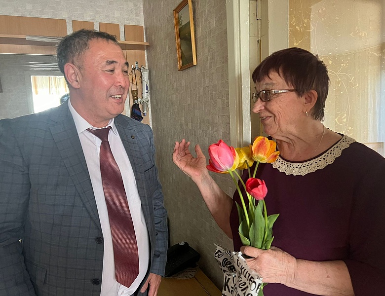 Поздравление ветеранов тыла